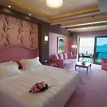Odyssey & Szálloda 4*
