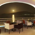 Odyssey & Szálloda 4*