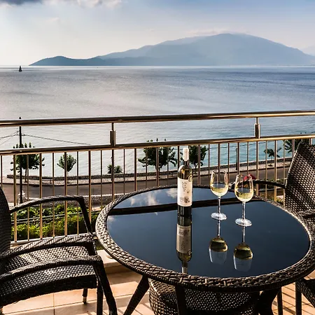 Odyssey & Szálloda Ajía Effimía