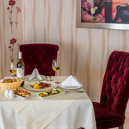 Odyssey Hotel & Spa Отель Айя-Евфимия