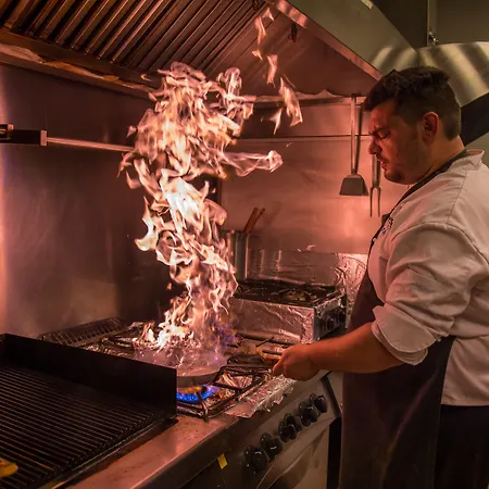 Odyssey Hotel & Spa Отель 4*