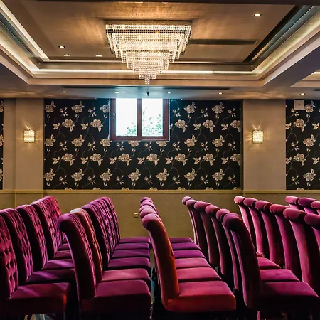 Odyssey Hotel & Spa Отель